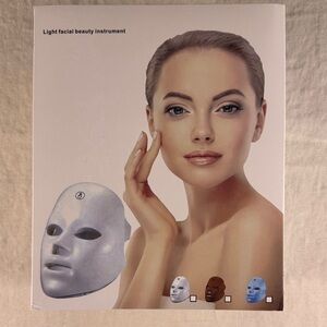 LED Light Therapy Facial Mask - White